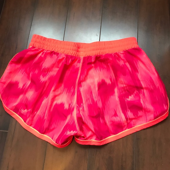 Under Amour running shorts - Picture 2 of 2